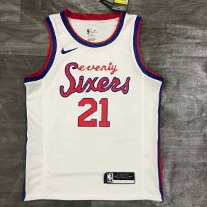 Camiseta de jugador Joel Embiid Swingman con acabado blanco para hombre - Edición Retro Classics