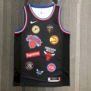 Camiseta Swingman negra de marca compartida para hombre - Edición limitada
