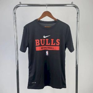 Camiseta negra del equipo para hombre