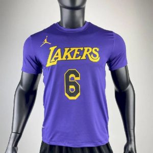 Camiseta morada del equipo de LeBron James para hombre