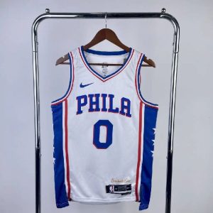 Camiseta blanca local del equipo Tyrese Maxey para hombre
