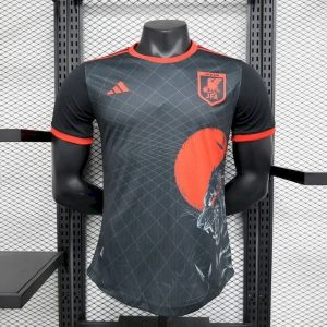 Camiseta de edición especial japonesa, versión de jugador, color negro 2023/24