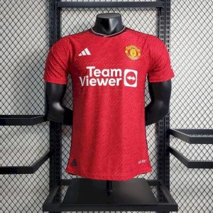 Camiseta de entrenamiento prepartido del Manchester United, versión de jugador 2023/24