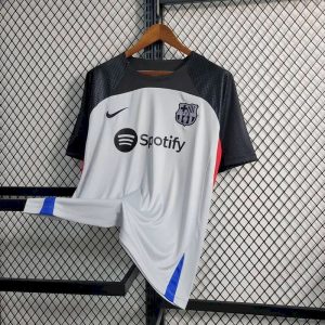 Camiseta de entrenamiento prepartido del Barcelona 2023/24
