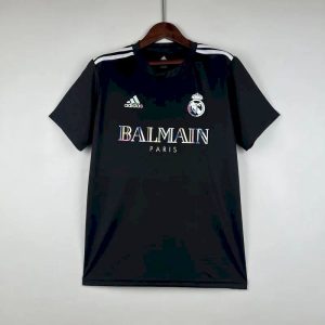 Camiseta Balmain Edición Especial del Real Madrid 2023/24
