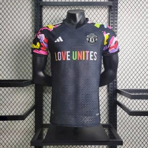 Camiseta de entrenamiento prepartido del Real Madrid, versión jugador 2024/25