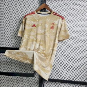 Camiseta de entrenamiento previo al partido del Nottingham Forest 2023/24