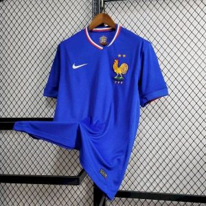 Camiseta local de Francia para la Eurocopa 2024/25