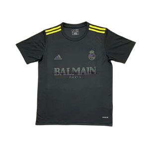 Camiseta Edición Especial del Real Madrid 2024/25