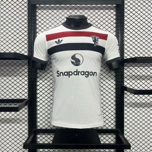 Versión de jugador de la tercera camiseta del Manchester United 2024/25