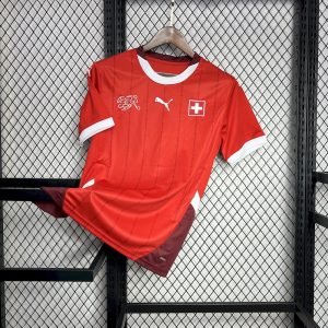 Camiseta local de Suiza para la Eurocopa 2024/25