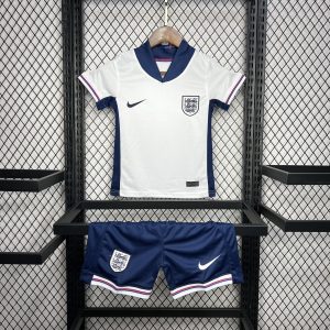 Kit infantil local de la selección inglesa para la Eurocopa 2024/25