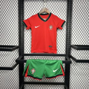 Kit infantil de local de Portugal para la Eurocopa 2024/25