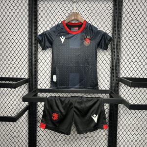 Kit de visitante para niños de la Eurocopa de Georgia 2024/25