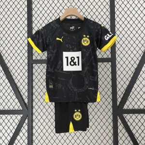 Kit de visitante para niños del Borussia Dortmund 2023/24