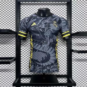 Camiseta de edición limitada del Real Madrid Año del Dragón, versión jugador 2024/25