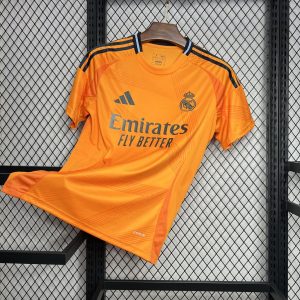 Camiseta de visitante del Real Madrid 2024/25