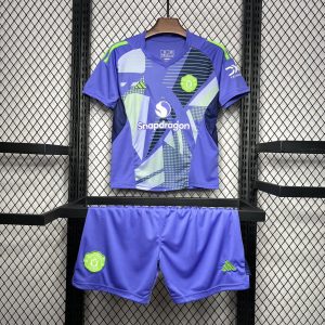 Kit de portero infantil del Manchester United 2024/25