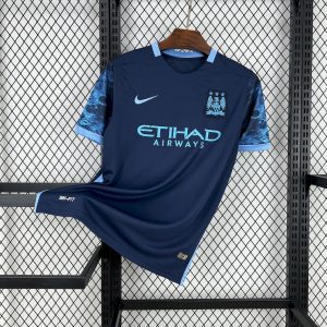 Camiseta retro de visitante del Manchester City 2015/16