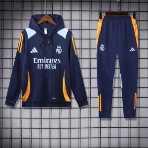 Sudadera y pantalón del Real Madrid 418 2024/25