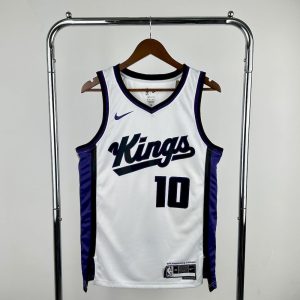 Equipo local de los Sacramento Kings DEROZAN #10 2024/25
