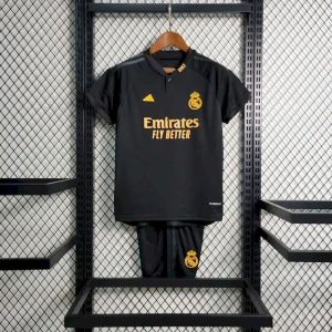 Tercera equipación infantil del Real Madrid 2023/24