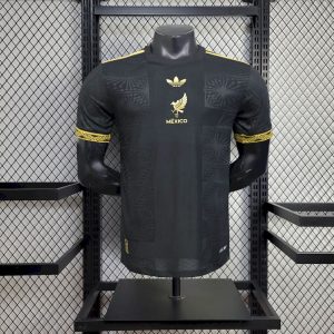 Versión de jugador de la camiseta negra dorada de México 2025/26
