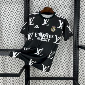 Camiseta negra Louis Vuitton del Real Madrid (edición conjunta) 2025/26