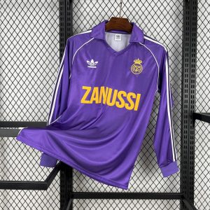 Camiseta retro de manga larga de la tercera equipación del Real Madrid 1984/85