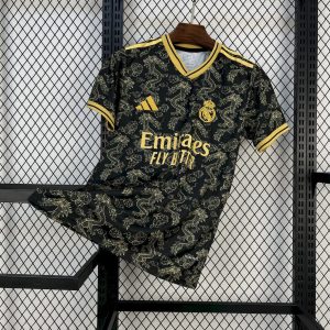 Camiseta negra del Real Madrid Edición Dragón Dorado 2025/26