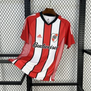 Camiseta retro visitante de River Plate 2003/04