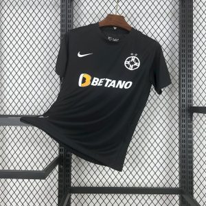 Tercera camiseta de la FCSB 2022/23