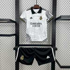Kit infantil del Dragón del Real Madrid 2022/23