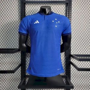 Versión del jugador de la camiseta local del Cruzeiro 2023/24