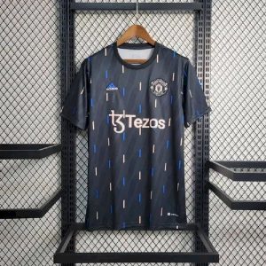 Camiseta de entrenamiento prepartido del Manchester United 2023/24