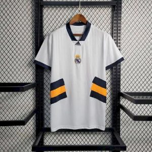 Camiseta informal del Real Madrid 2023/24