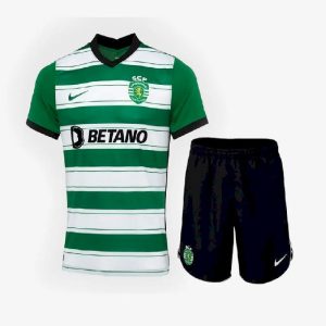 Kit local infantil del Sporting CP 2022/23
