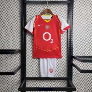 Camiseta y pantalones cortos retro de local del Arsenal para niños 2004/05